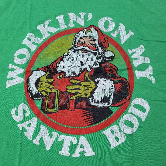 NWT Working on My Santa Bod Green T-shirt size 2XB - Picture 2 of 6